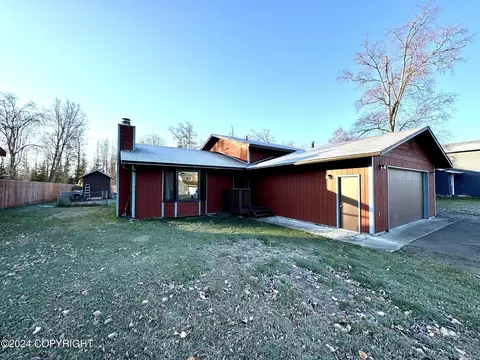 223 W Corral Ave, Soldotna, AK 99669