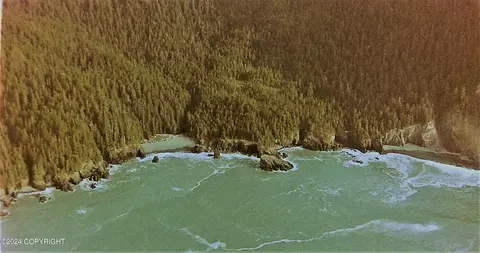 85-267 S B S Asls Blying Sound, Seward, AK 99000