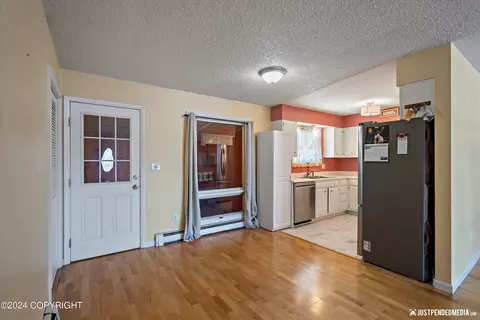 Kitchen - 10231 Chandalar St, Eagle River, AK 99577 photo 1 of 4