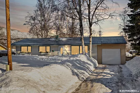 Exterior - 10231 Chandalar St, Eagle River, AK 99577 photo 2 of 4