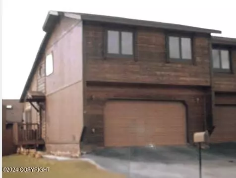 7730 Rovenna St, Anchorage, AK 99518