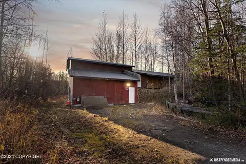 3230 N Calder Rd, Wasilla, AK 99654
