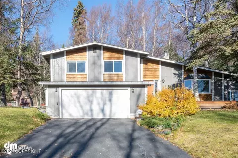 4311 Edinburgh Dr, Anchorage, AK 99502