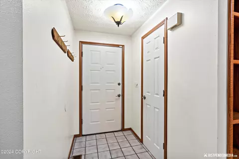12701 Crested Butte Dr, Eagle River, AK 99577 photo 5
