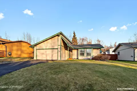 12701 Crested Butte Dr, Eagle River, AK 99577 photo 3