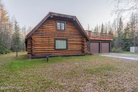 2437 Poppy Dr, North Pole, AK 99705