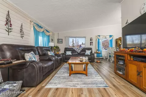 18634 S Lowrie Loop, Eagle River, AK 99577 photo 10