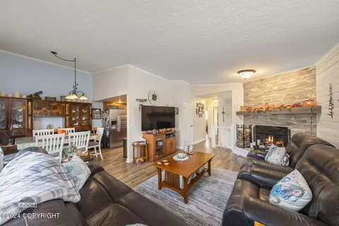 18634 S Lowrie Loop, Eagle River, AK 99577 photo 14