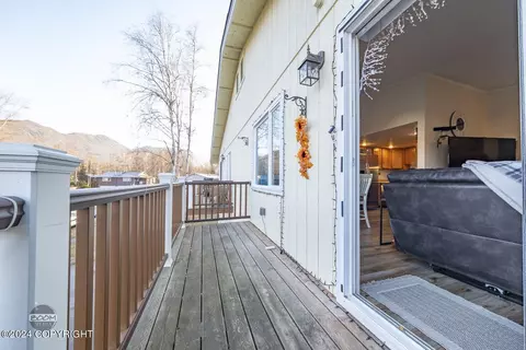 18634 S Lowrie Loop, Eagle River, AK 99577 photo 42