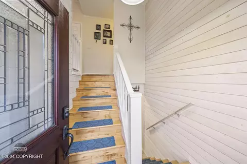 18634 S Lowrie Loop, Eagle River, AK 99577 photo 6