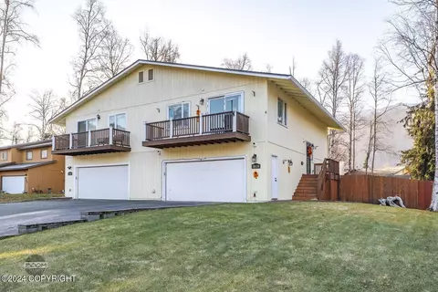 18634 S Lowrie Loop, Eagle River, AK 99577 photo 2