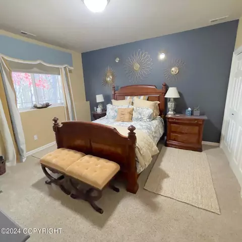 Bedroom - 8725 Plumas Cir, Eagle River, AK 99577 photo 4 of 6