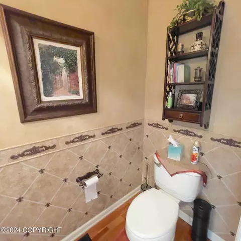 Bath - 8725 Plumas Cir, Eagle River, AK 99577 photo 2 of 7