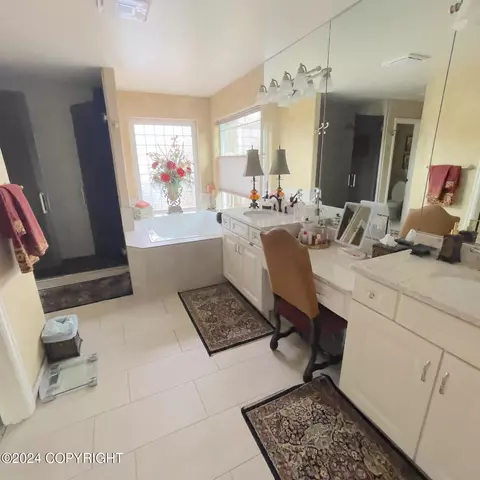 Bath - 8725 Plumas Cir, Eagle River, AK 99577 photo 5 of 7