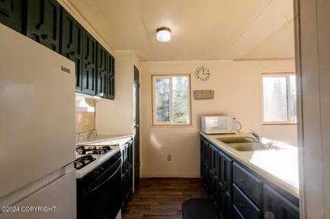 Kitchen - 65449 Lingonberry Rd, Ninilchik, AK 99639 photo 5 of 6