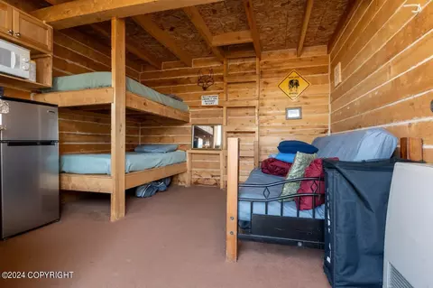 Bedroom - 65449 Lingonberry Rd, Ninilchik, AK 99639 photo 5 of 15
