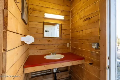Bath - 65449 Lingonberry Rd, Ninilchik, AK 99639 photo 9 of 9