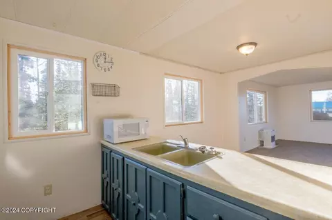 Kitchen - 65449 Lingonberry Rd, Ninilchik, AK 99639 photo 6 of 6