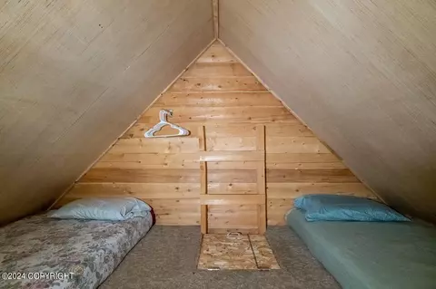 Bedroom - 65449 Lingonberry Rd, Ninilchik, AK 99639 photo 9 of 15