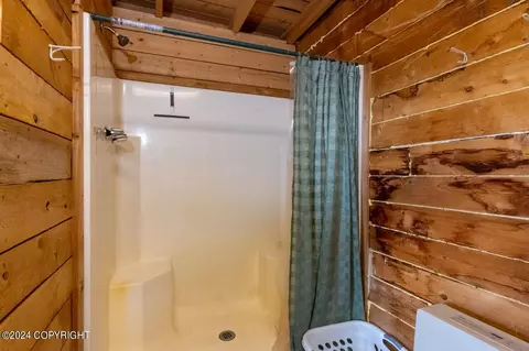 Bath - 65449 Lingonberry Rd, Ninilchik, AK 99639 photo 6 of 9