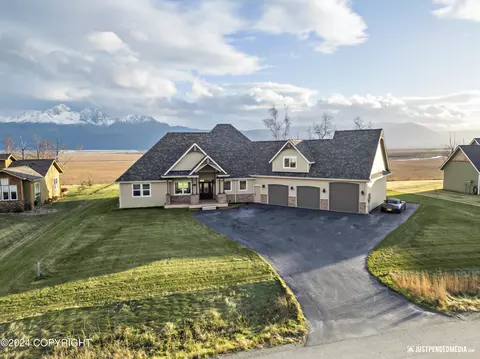3666 S Barn Gable Loop, Wasilla, AK 99654