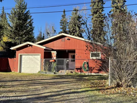3195 Amber Ave, Fairbanks, AK 99709