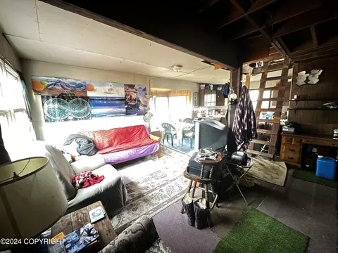Living - 19206 E Bigone Ave, Willow, AK 99688 photo 2 of 2