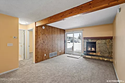 2200 Minerva Way # B4, Anchorage, AK 99515