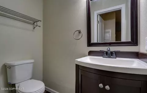 2020 E 75th Ave, Anchorage, AK 99507 photo 10