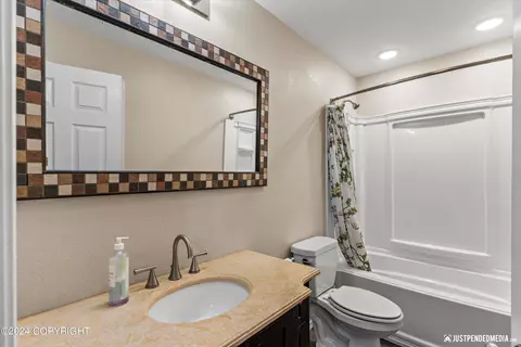 11055 Owhat Cir, Eagle River, AK 99577 photo 33