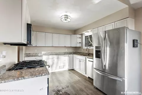 11055 Owhat Cir, Eagle River, AK 99577 photo 19