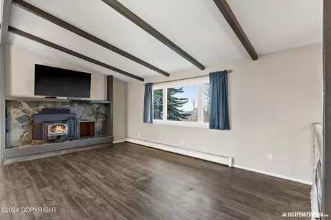 11055 Owhat Cir, Eagle River, AK 99577 photo 9