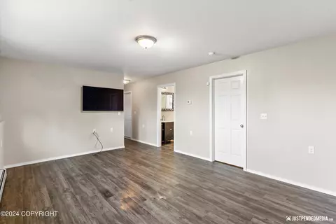 11055 Owhat Cir, Eagle River, AK 99577 photo 32