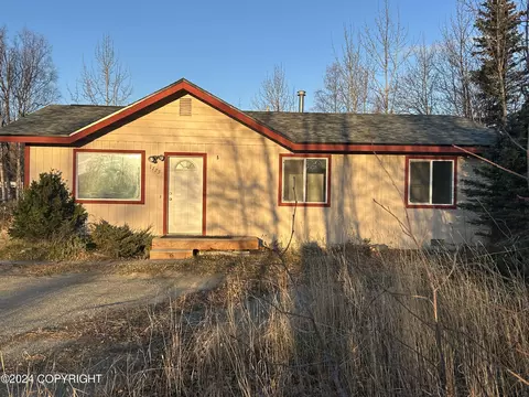 1725 N Tanana Dr, Wasilla, AK 99654