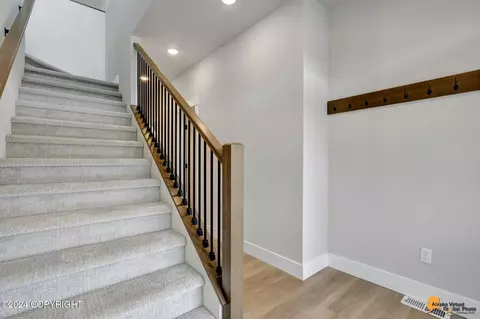 8809 Chalk Hill Loop, Anchorage, AK 99502 photo 4