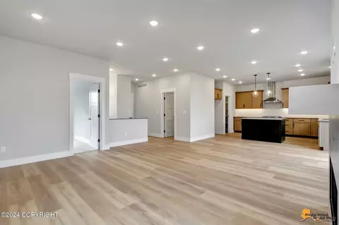 8809 Chalk Hill Loop, Anchorage, AK 99502 photo 9