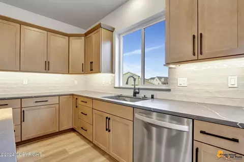 8809 Chalk Hill Loop, Anchorage, AK 99502 photo 14
