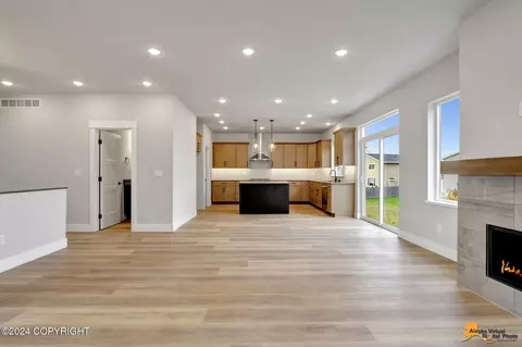 8809 Chalk Hill Loop, Anchorage, AK 99502 photo 10