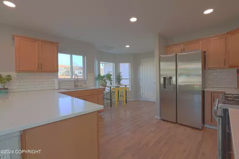 5838 Big Bend Loop, Anchorage, AK 99502 photo 11