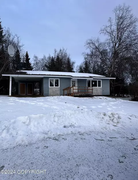 2154 Frisbee Ct, Homer, AK 99603