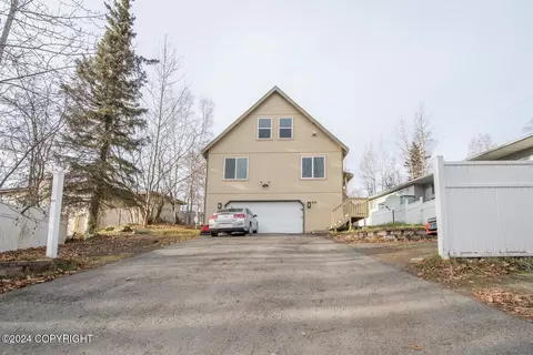 610 Lilas Pl, Anchorage, AK 99504
