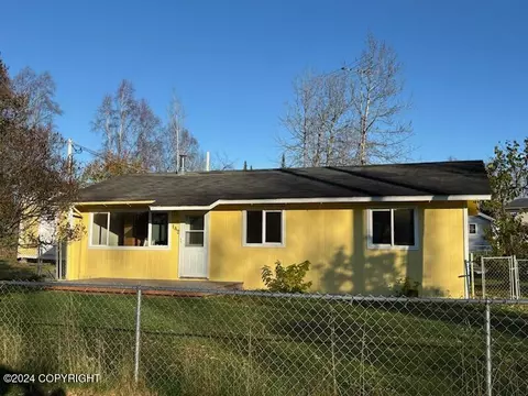 145 Fern St, Kenai, AK 99611