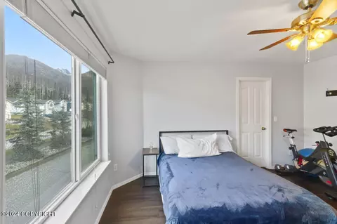 Bedroom - 20400 Granite Park Cir, Eagle River, AK 99577 photo 2 of 5