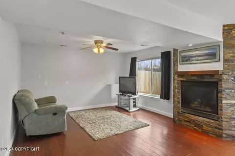 Living - 20400 Granite Park Cir, Eagle River, AK 99577 photo 3 of 3