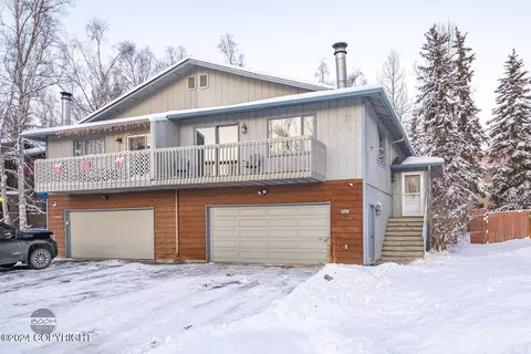 18551 Walrus Cir, Eagle River, AK 99577