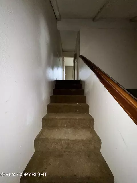 Entry Way - 421 E 45th Ave, Anchorage, AK 99503 photo 1 of 3