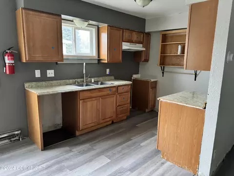 Kitchen - 421 E 45th Ave, Anchorage, AK 99503 photo 4 of 4