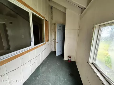 Exterior - 421 E 45th Ave, Anchorage, AK 99503 photo 6 of 7