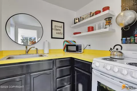 Kitchen - 2303 Mcrae Rd, Anchorage, AK 99517 photo 6 of 8