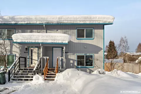 8060 Evans Cir, Anchorage, AK 99507